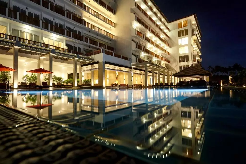 هتل توریا کالوتارا